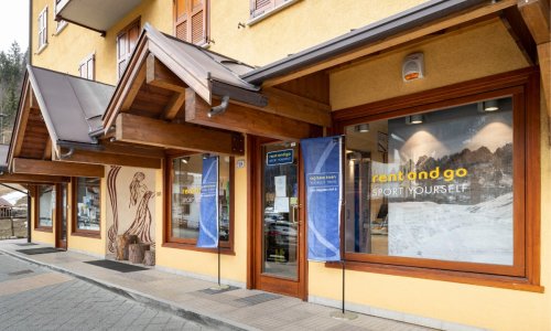 Noleggio sci, ski rental, Skiverleih Rent and Go Falcade Centro @ San Pellegrino